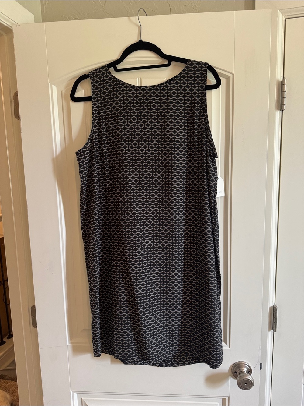 Caslon Black & Gray Geometric Sleeveless Midi Dress NWT item 110